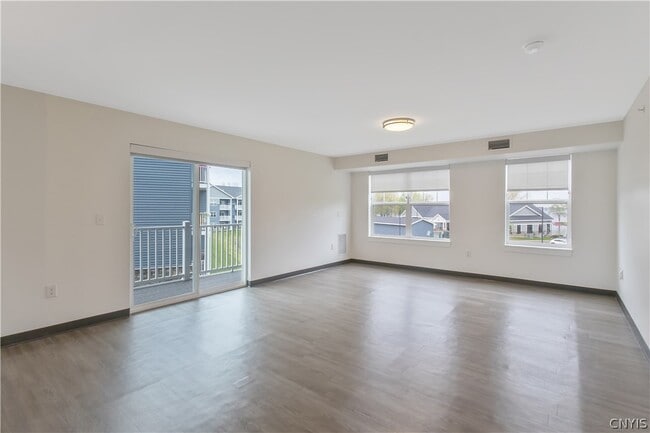 Building Photo - 15 Loso Dr