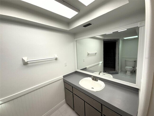 Building Photo - 4560 Rickover Ct