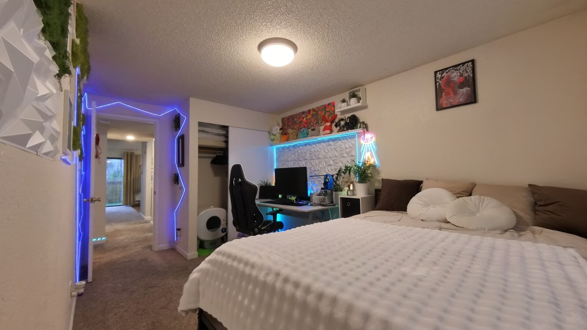 Spare Bedroom - 6125 NE 193rd Place