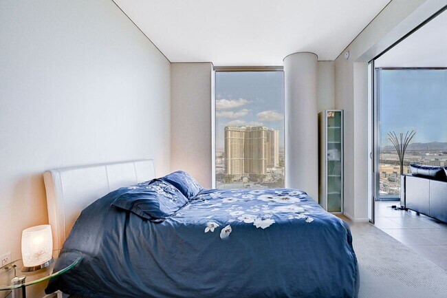 Building Photo - Veer Towers 1704E-One Bedroom Fully Furnis...