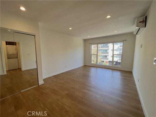 Building Photo - 8304 Clinton Ave