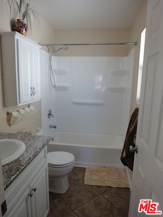 Building Photo - 42753 Blue Hills Dr