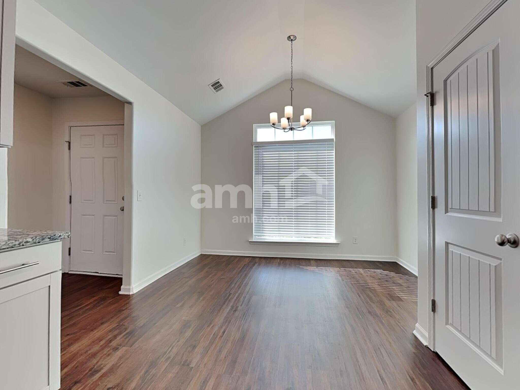 Building Photo - 4 Buxton Ave