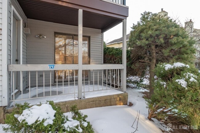 Building Photo - 801 Woodbridge Commons Way