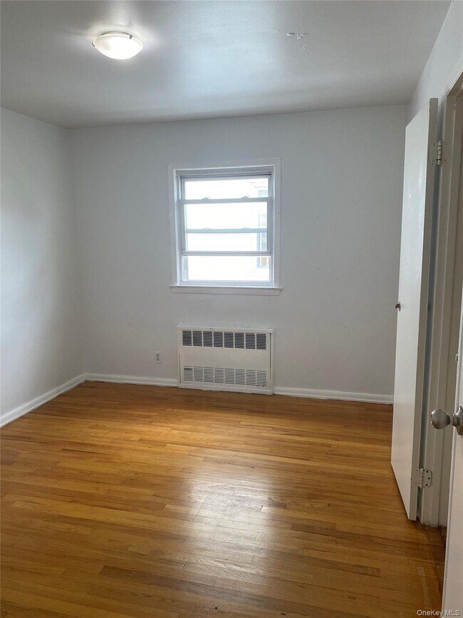 Building Photo - 76-34-34 162nd St