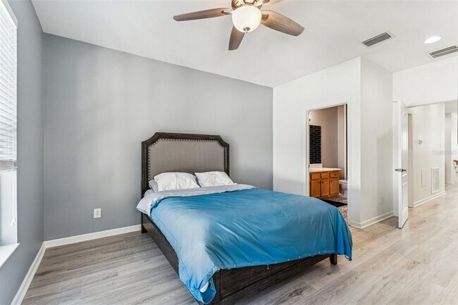 Building Photo - 10659 Whittington Ct