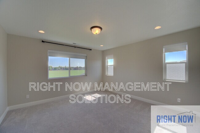 Building Photo - 6132 S Astoria Ave