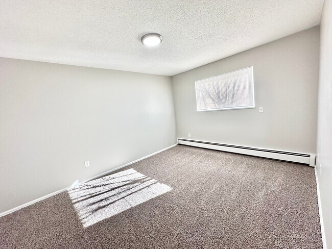 IMG_6404 - 947-951 Allison Street