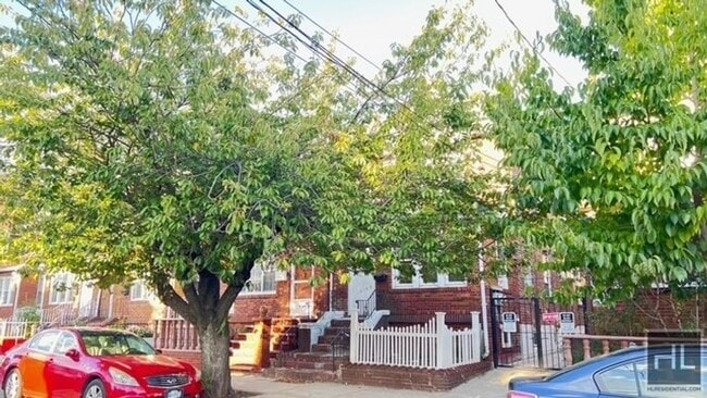 Building Photo - 114 STREET
