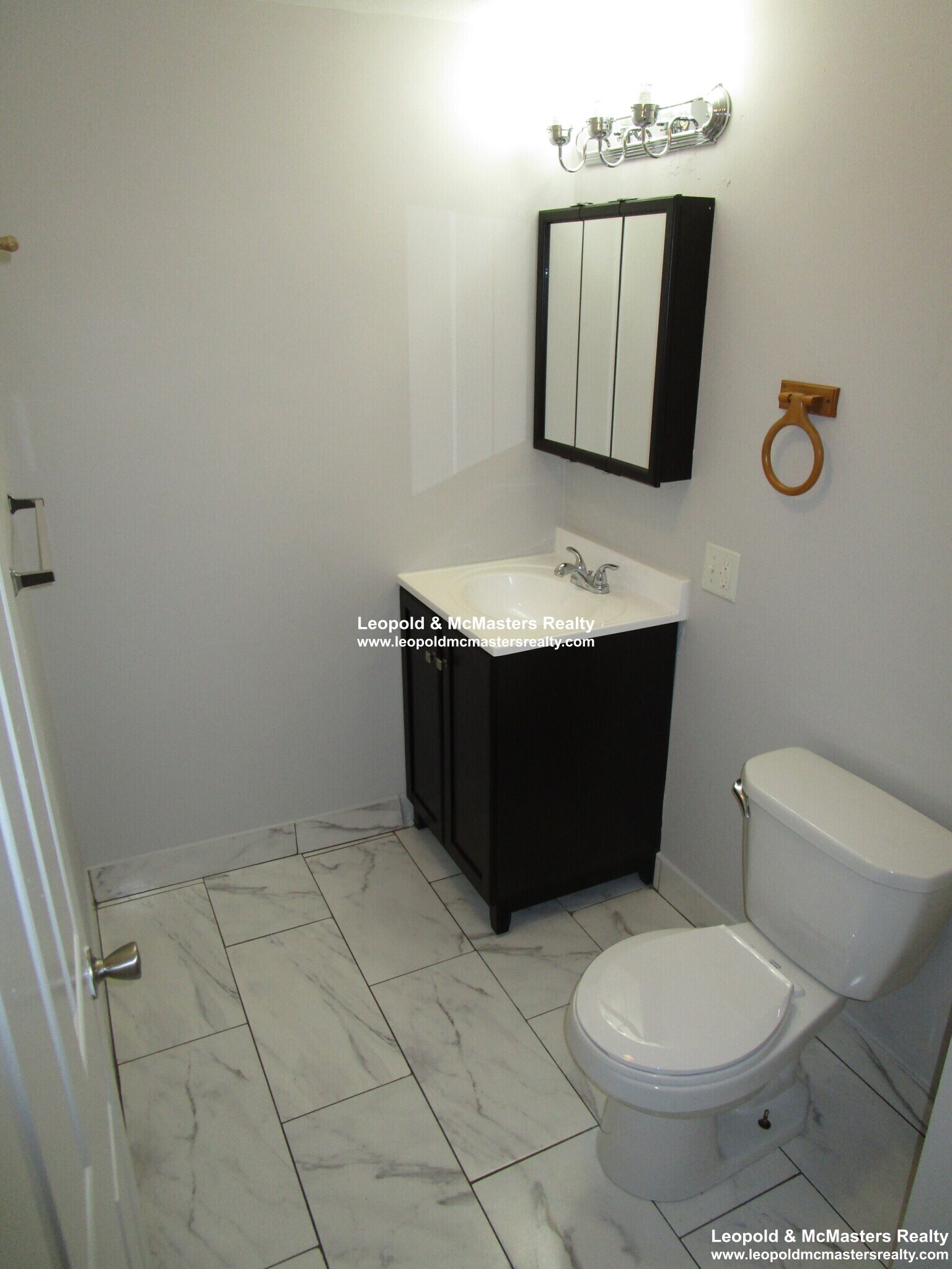 Building Photo - 136 Chiswick Rd