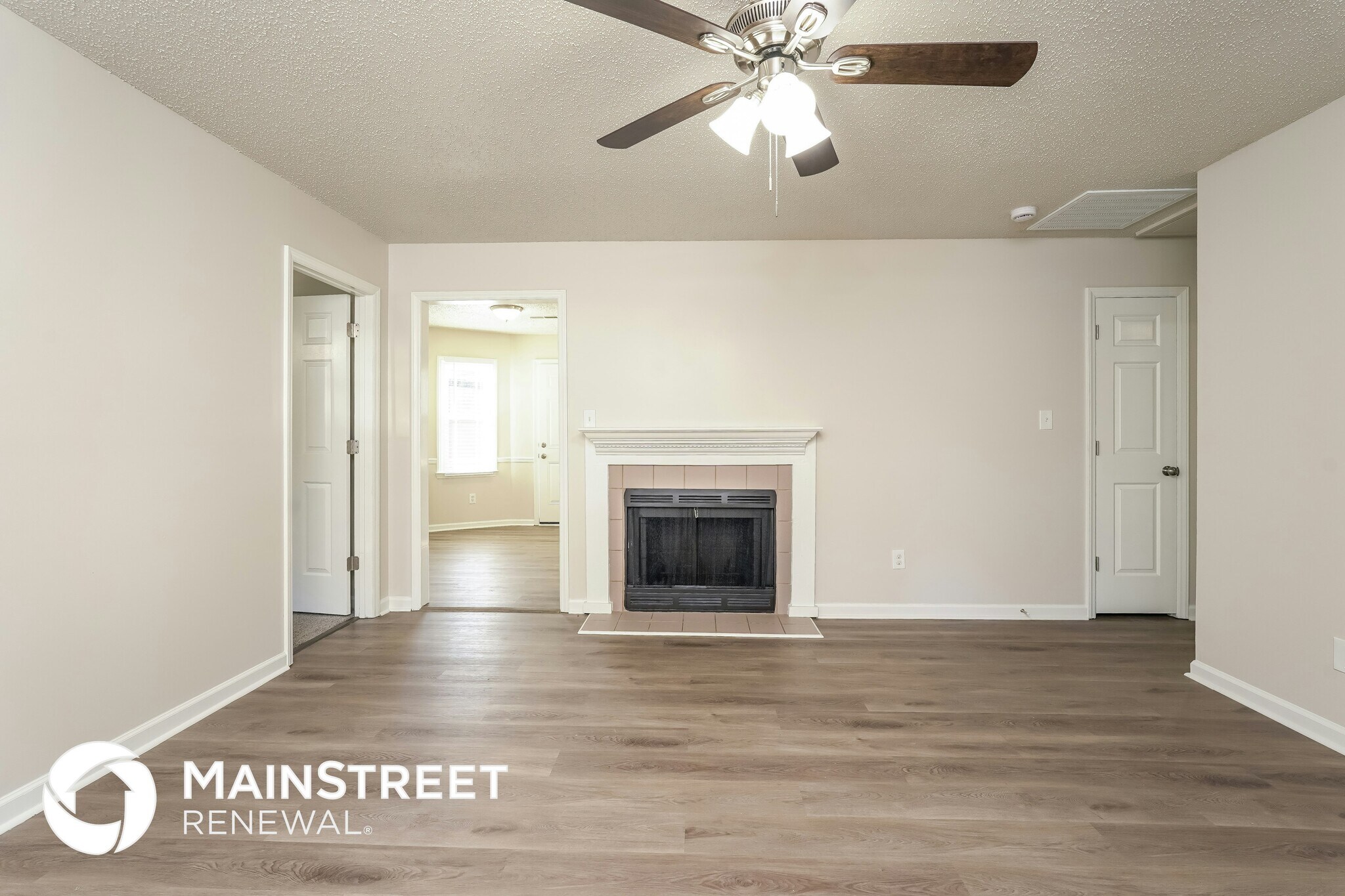 Building Photo - 6000 Southcrest Dr