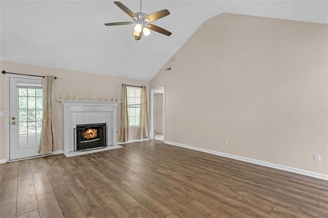 Building Photo - 1315 Sweetwater Ct