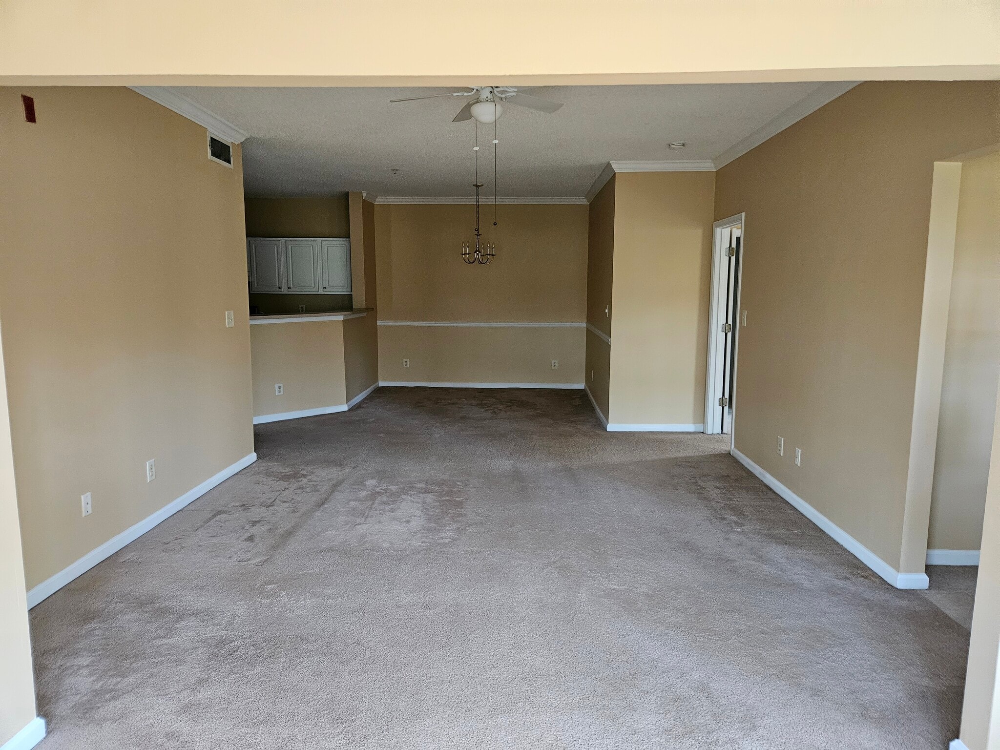 Building Photo - 1202 Walden Park Dr