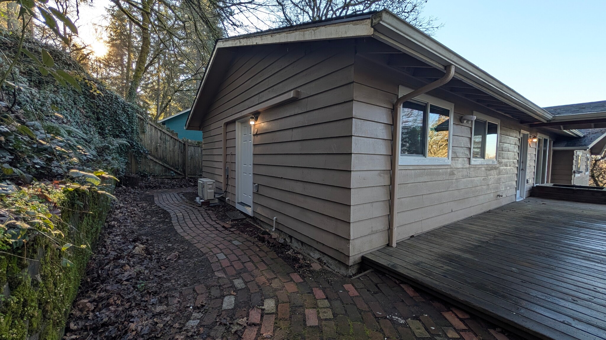 Entry - 2378 E 15th Ave