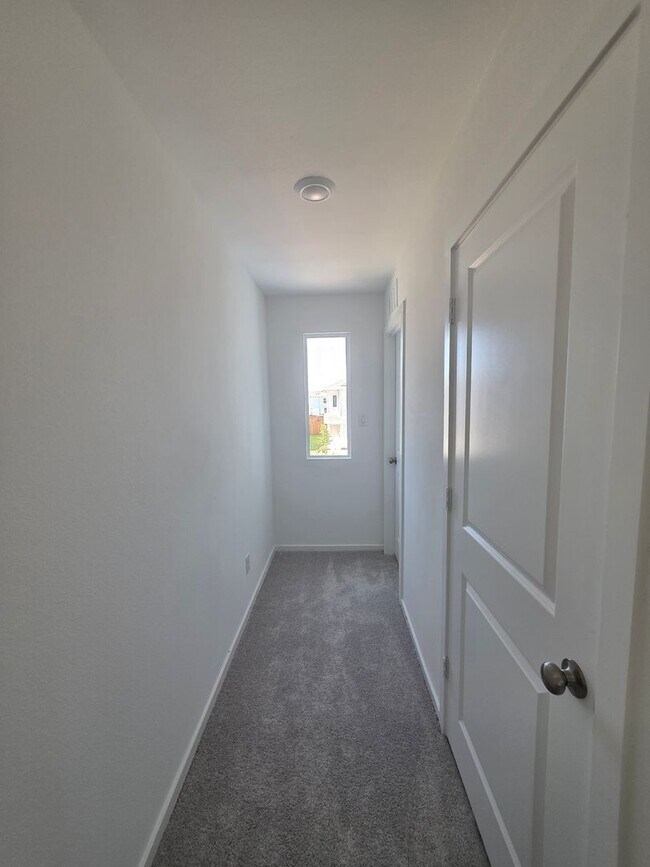 Building Photo - Stunning New Construction in Foree Ranch –...