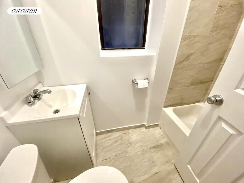 Building Photo - 938 Amsterdam Ave