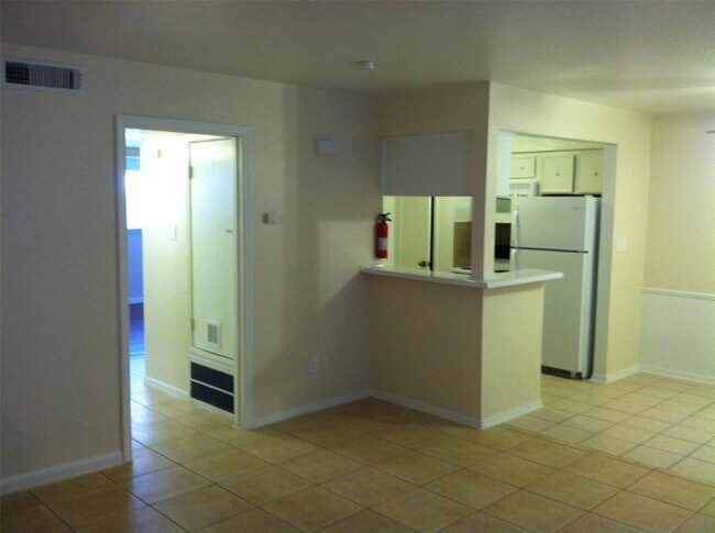 Building Photo - 1275 Witte Rd