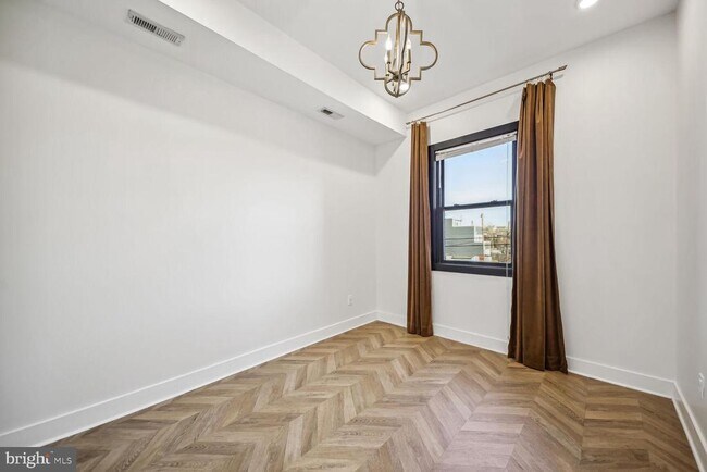 Building Photo - 2012 D St NE