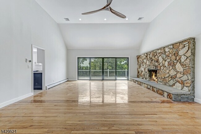 Building Photo - 136 Carlough Rd