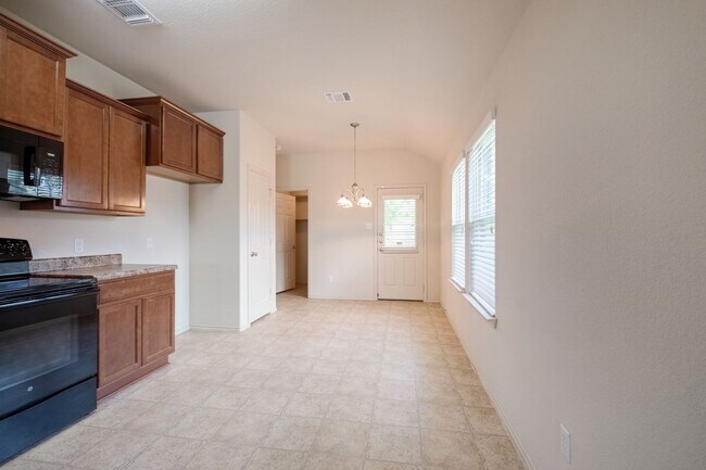 Building Photo - 100 Azurite Dr