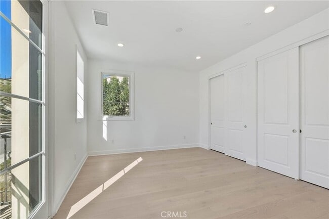 Building Photo - 20448 Liverpool Way