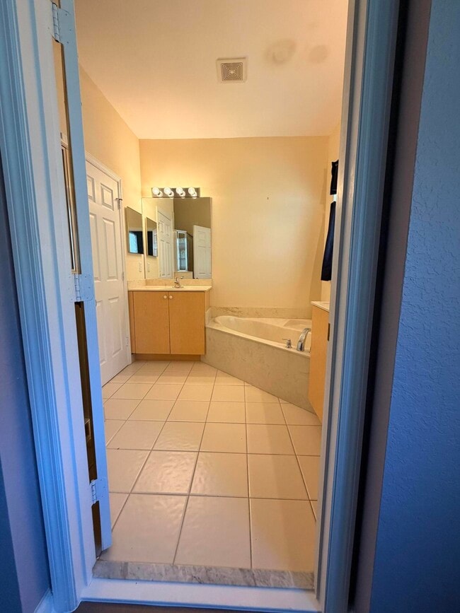 Building Photo - 1791 SW Porta Nuovo Terrace