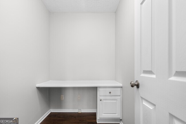 Building Photo - 1616 Amhearst Oaks Ct