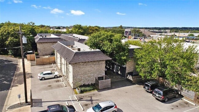 Building Photo - 2301 Ohlen Rd