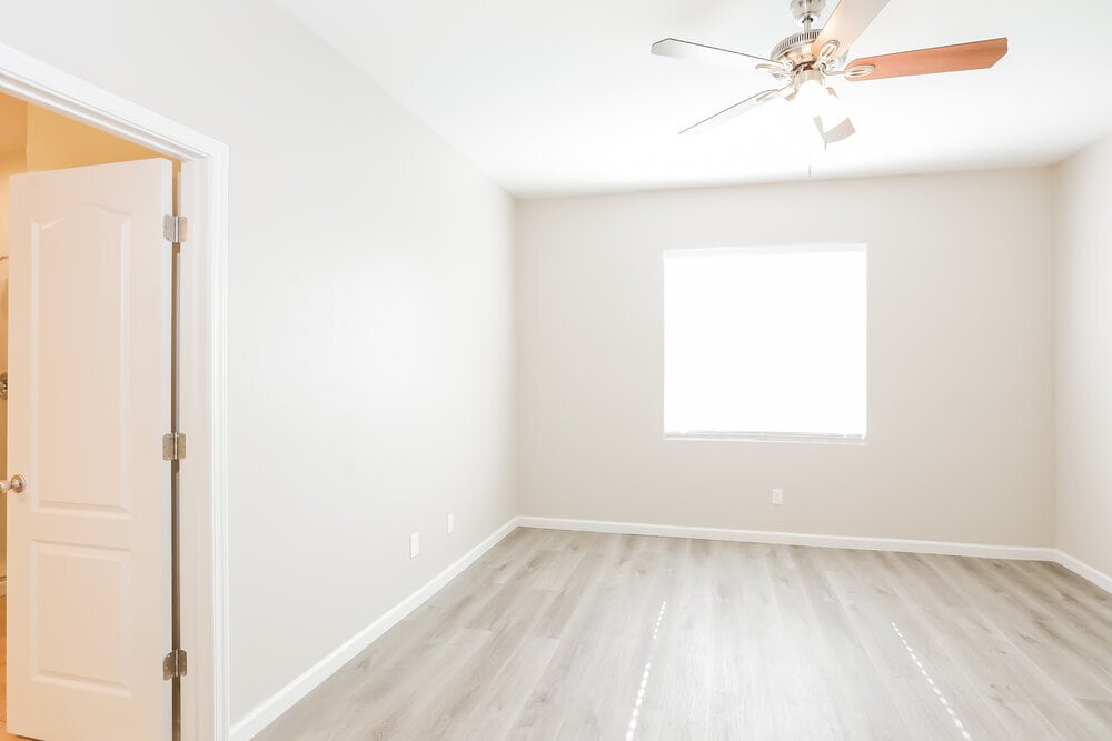 Building Photo - 4887 S 245th Ln