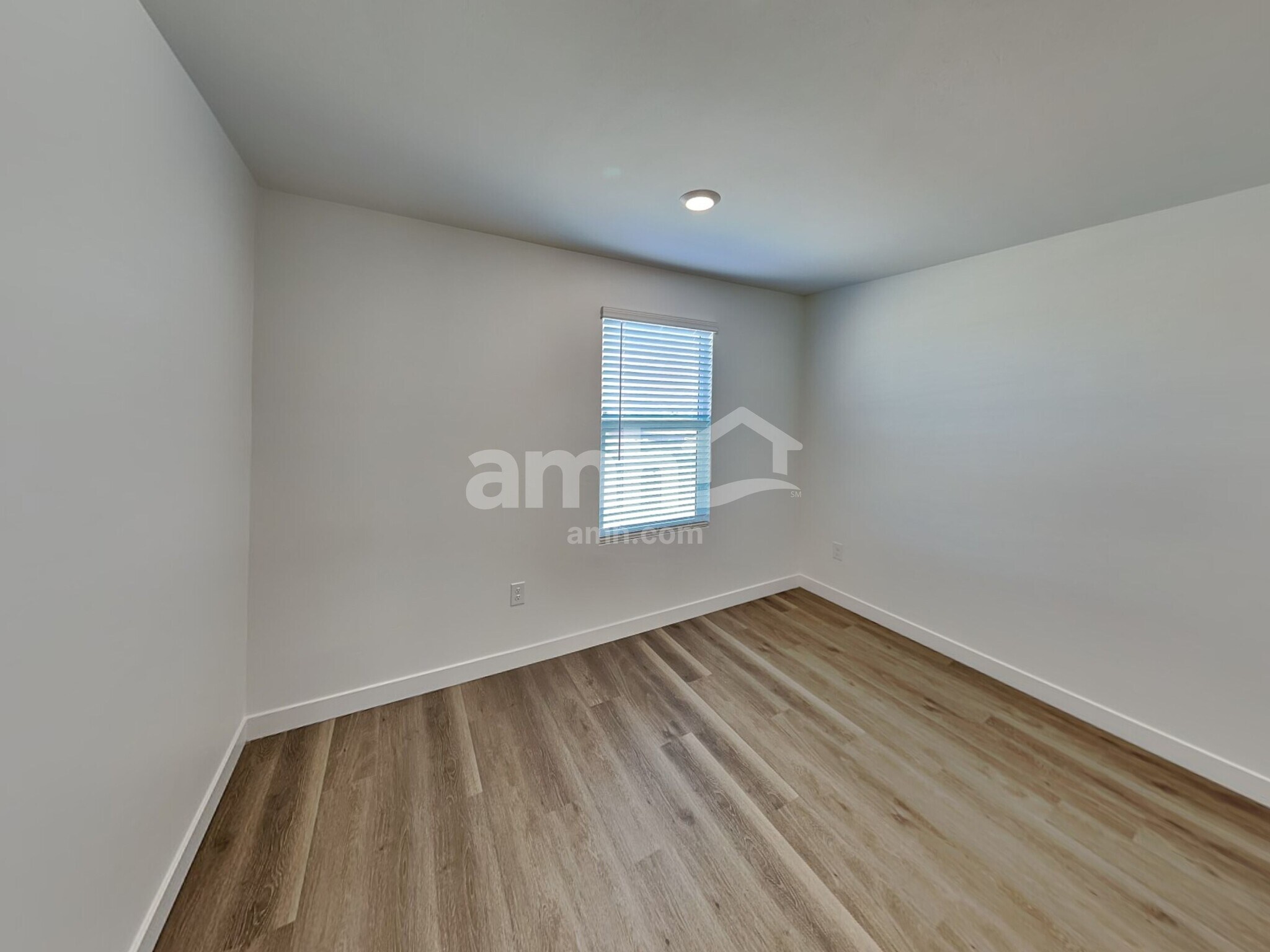 Building Photo - 9567 E Harkes Dr
