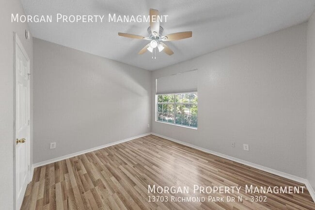 Building Photo - 13703 Richmond Park Dr N