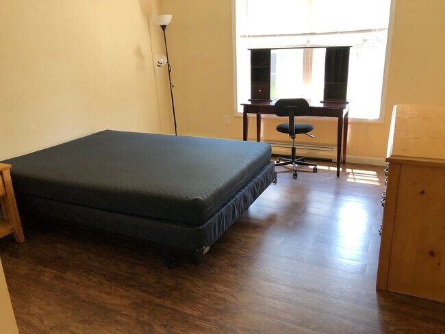 Building Photo - 124 Birdseye View Drive