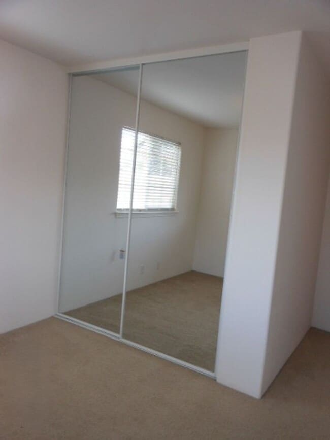 Building Photo - Pacheco, Evelyn (Kamalo'o)