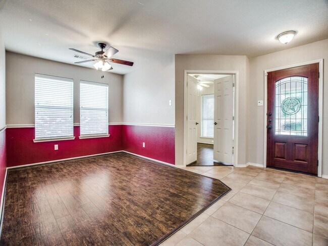 Building Photo - 6153 Bowfin Dr