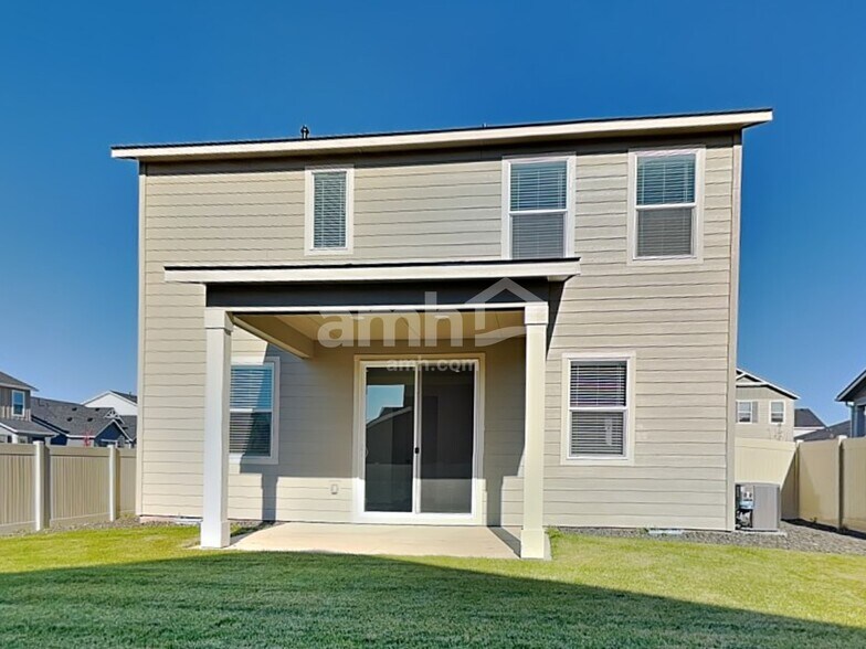 Building Photo - 9523 W Shumard St