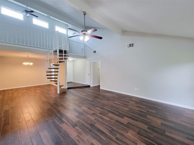 Building Photo - 5107 Prairie Creek Dr