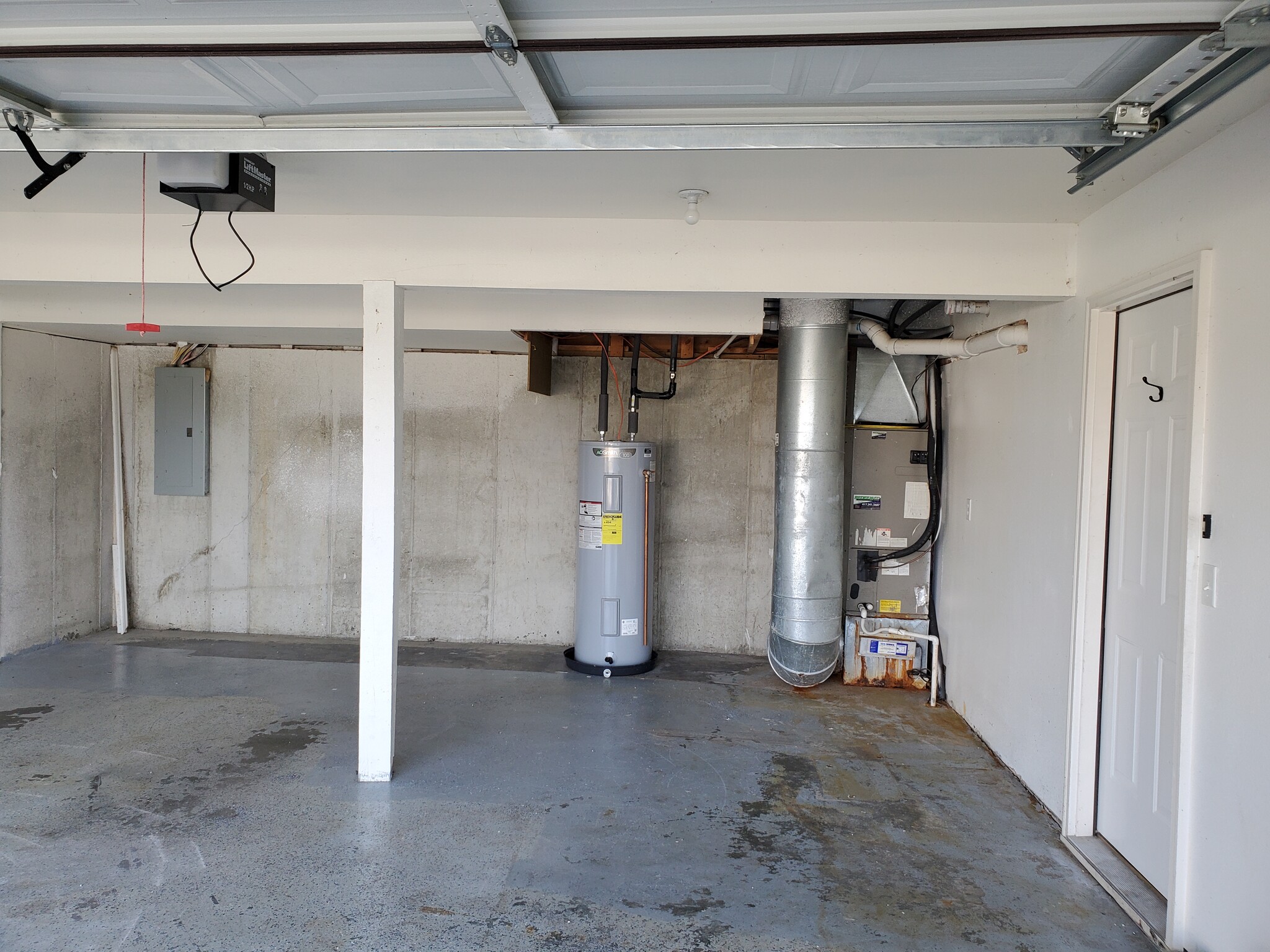 2-Car Attached Garage - 190 Forest Ln
