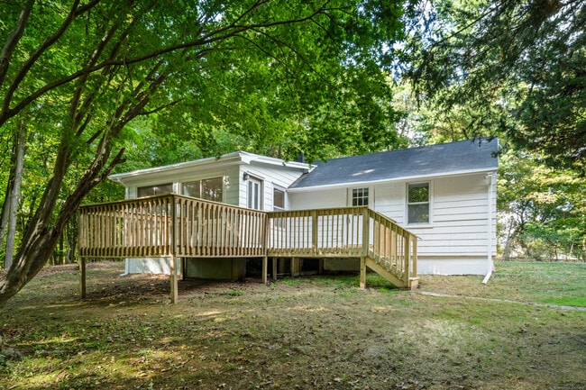 Building Photo - 316 Jinny Hill Rd