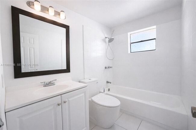 Building Photo - 4081 N Dixie Hwy