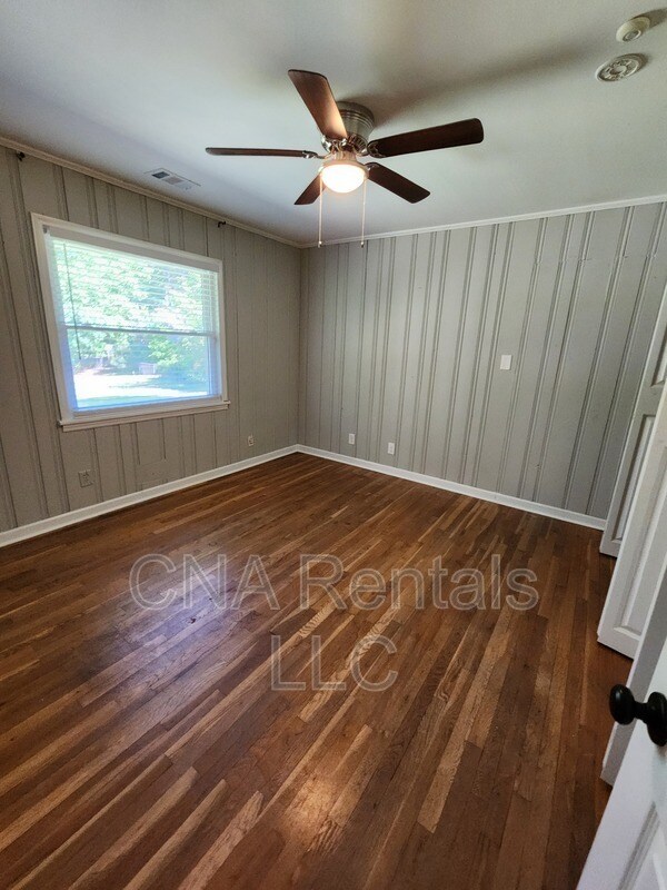 Building Photo - 730 McBurnette Rd N E