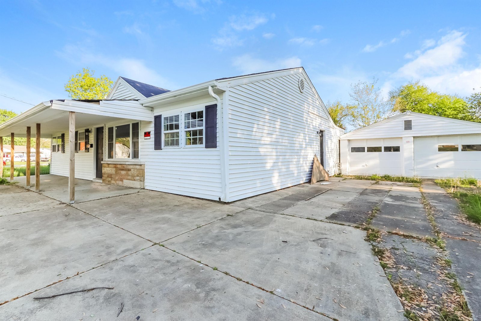 Building Photo - 7116 Nathan Hale Way