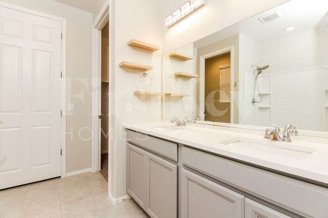 Building Photo - 7146 S Paseo Monte de Oro