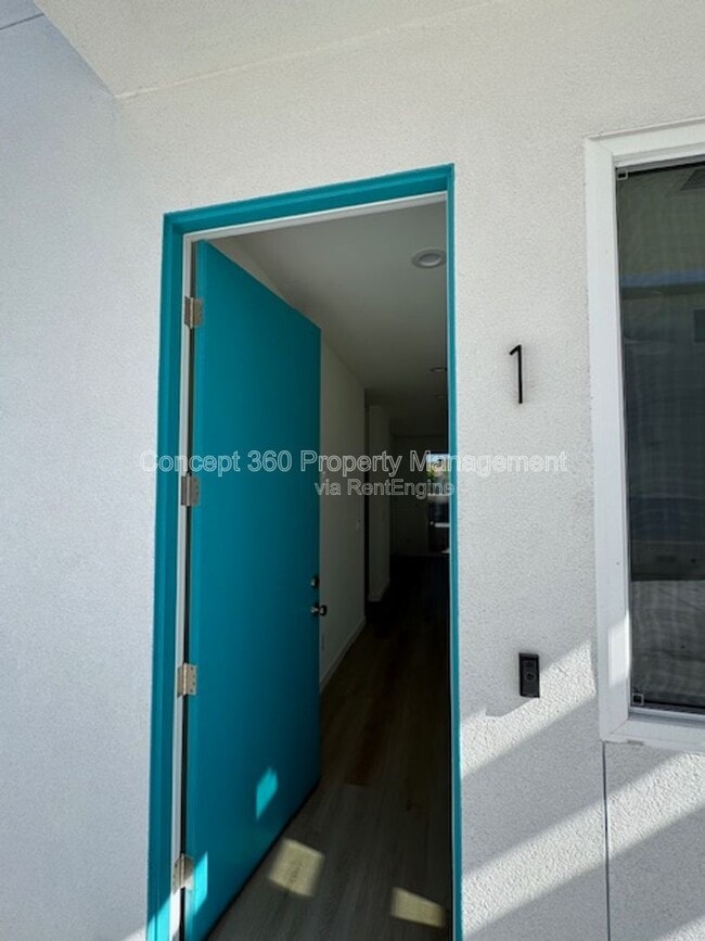 Building Photo - 6170 Briercrest Ave