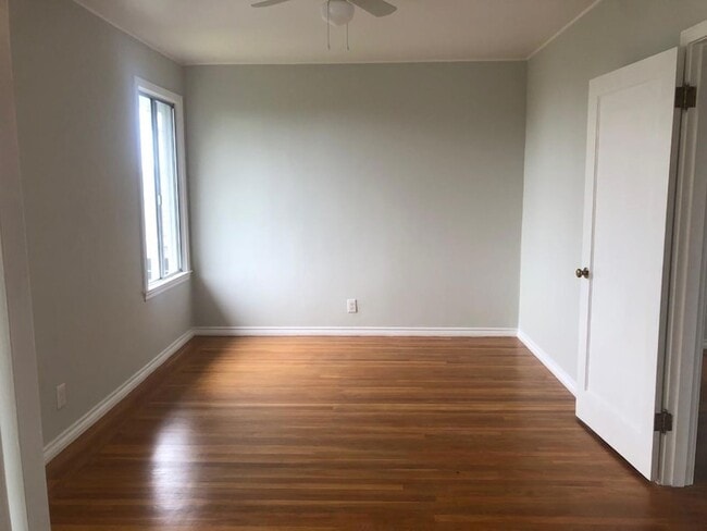 Building Photo - 130 El Bonito Way