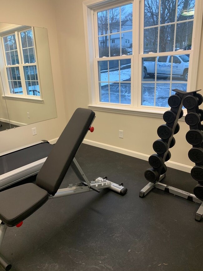 Building Photo - 160 Summer St