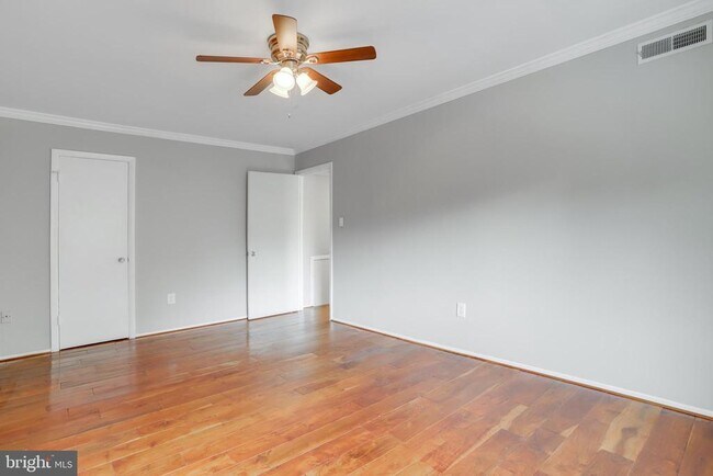 Building Photo - 3240 S 28th St