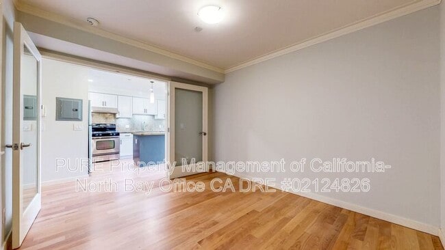 Building Photo - 3051 San Bruno Ave