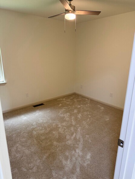 Building Photo - 7685 Hunters Ridge Ln