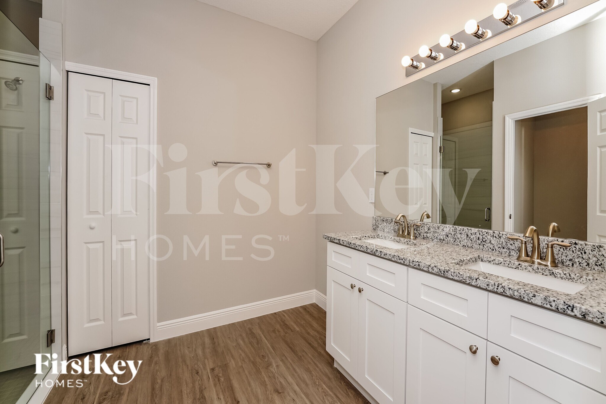 Building Photo - 612 Reading St SE