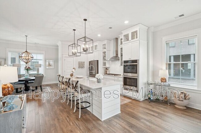 Building Photo - 1610 Florentia St